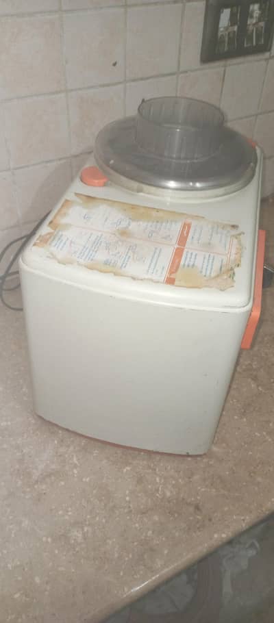 atta gondanay wali machine