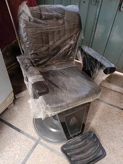 2 salon chairs for sale brand new