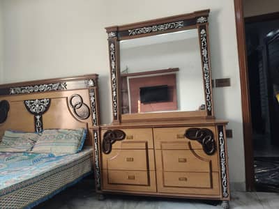 farnichare fore sale 03000/324/329