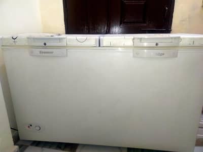 Home uses Deep freezer for sale condition 10/9