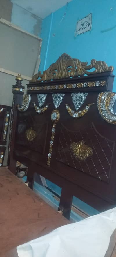 Double bed+Dressing +site table