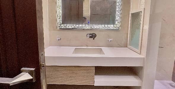 Prime Location 1 Kanal House Situated In Wapda Town For rent