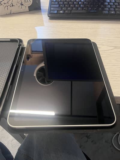 Apple iPad (A16) Wi-Fi – 128GB | Like New