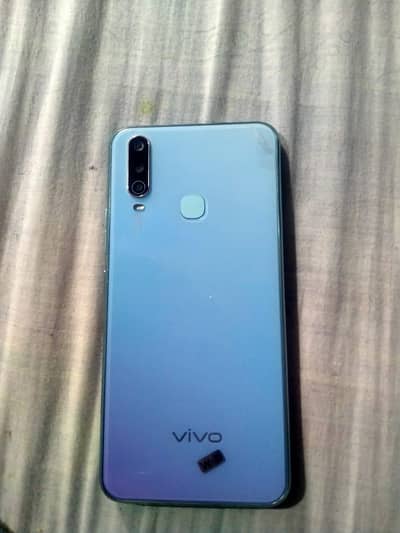 vivo y17