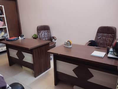 office tables and reck