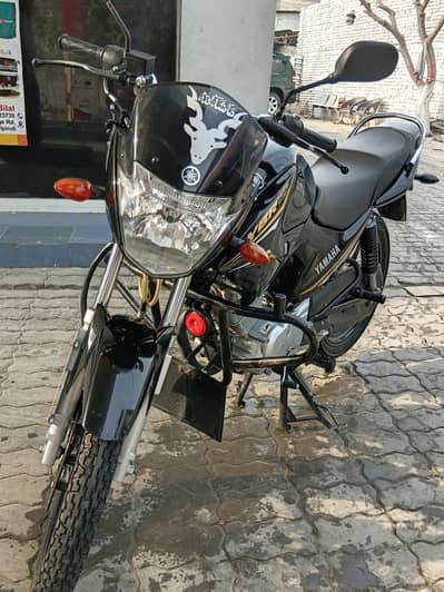 YAMAHA YBR 125 BLACK