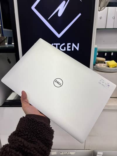 Dell XPS 9560 Core i7 7th Gen | 16GB RAM | 512GB SSD | 4GB GPU