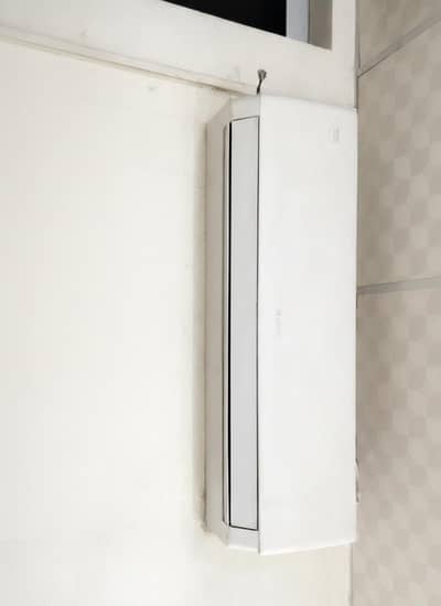 Gree Split AC for Sale – Installed but Not Used