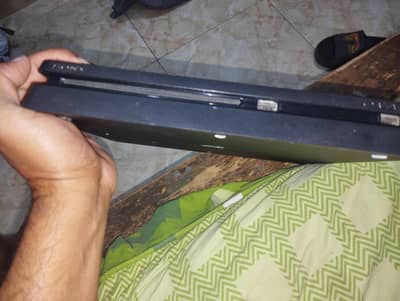 PS4 SLIM 500GB 10/10 CONDTION WITH 5 GAMES