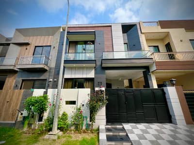 5 MARLA HOUSE FOR RENT IN DHA 9 TOWN