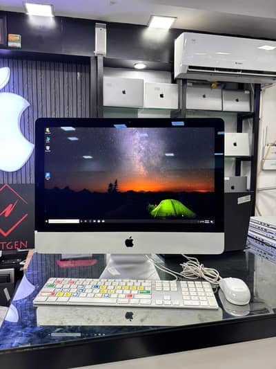 Apple iMac 2017 | 21-Inch Display | 8GB RAM | 256GB SSD