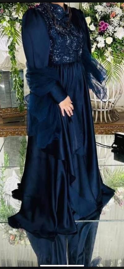 Elegant Navy Maxi – Gently Loved, Ready to Wear
