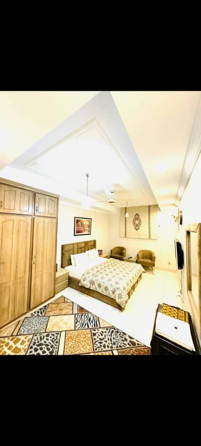 One Bed Studio Appartment Available For Rent In e11 Daily weekly Basis