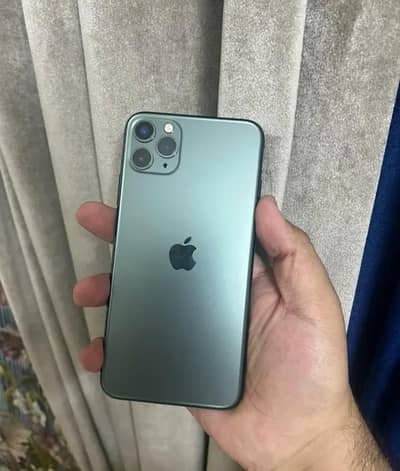 iPhone 11 pro max 256gb dual physical waterpack  battery on service