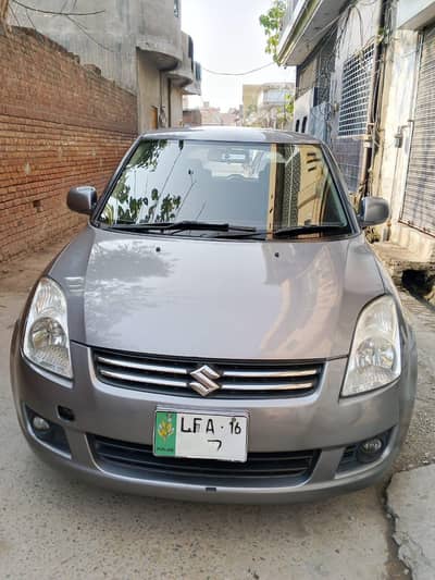 Suzuki swift 2015  1.3 dlx