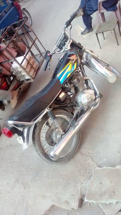 urgent sale agar Kisi ne lena hai to raabta karo urgent sale looking