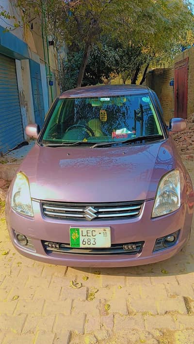 Suzuki Swift DLX 1.3  2010   ( lush condition )