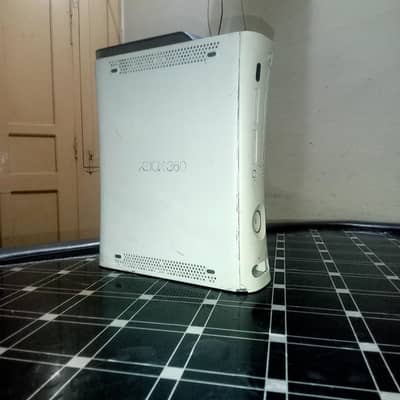 Xbox 360 with wireless controller