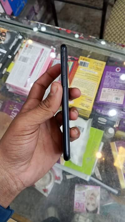 iPhone SE 2020 all ok not open battery service timing excellent