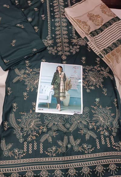 ayras collection premium collection khaddar unstitched dress