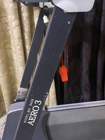 Automatic Treadmill 842K Aero 3 – Black | Excellent Condition