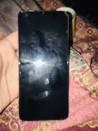 4/64 Ram.     10/8 condition.  Fingerprint work face lock work. All ok