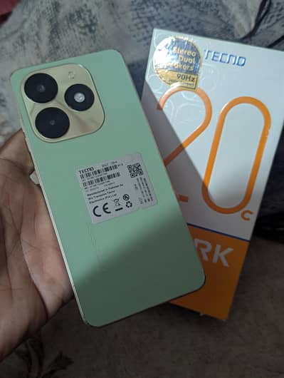 tecno spark 20c 4+4 128gb  100% seald set with box charger