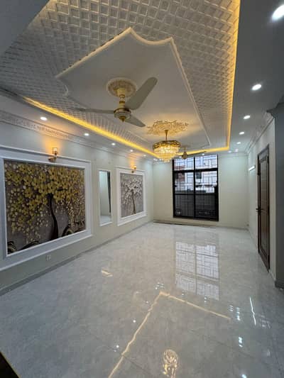 5 Marla Brand New House Ideal Location For Sale in Phase 1 Dream Gardens Lahore