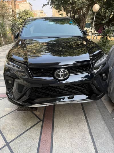 Toyota Fortuner Legender 2023