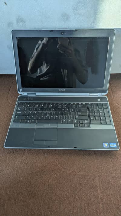 Dell laptop in Good condition for sale urgent