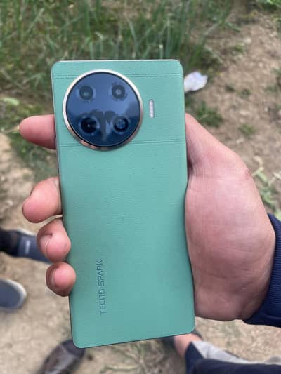 Techno Spark 20 pro plus