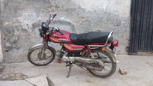 CD70 Used normal conditions home used bike