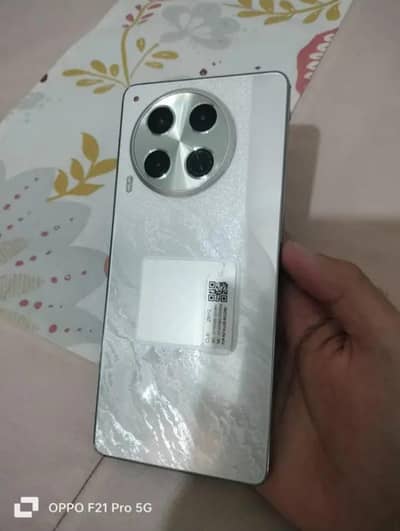 Techno Camon 30 for sale.