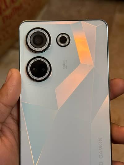 Tecno camon20 16/256 with box