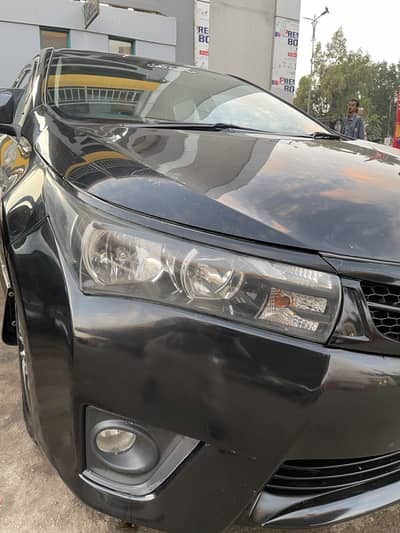 Corolla GLI 2016 Black Colour