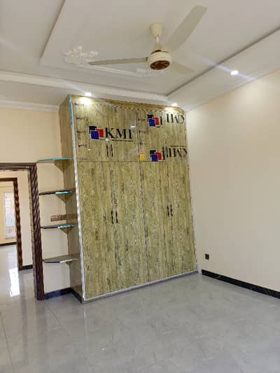 Architect Society 10 Marla Upper Portion Available For Rent