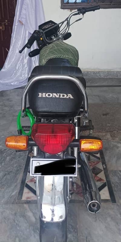 Urgent saleHonda cd 70 bike in excellent condition