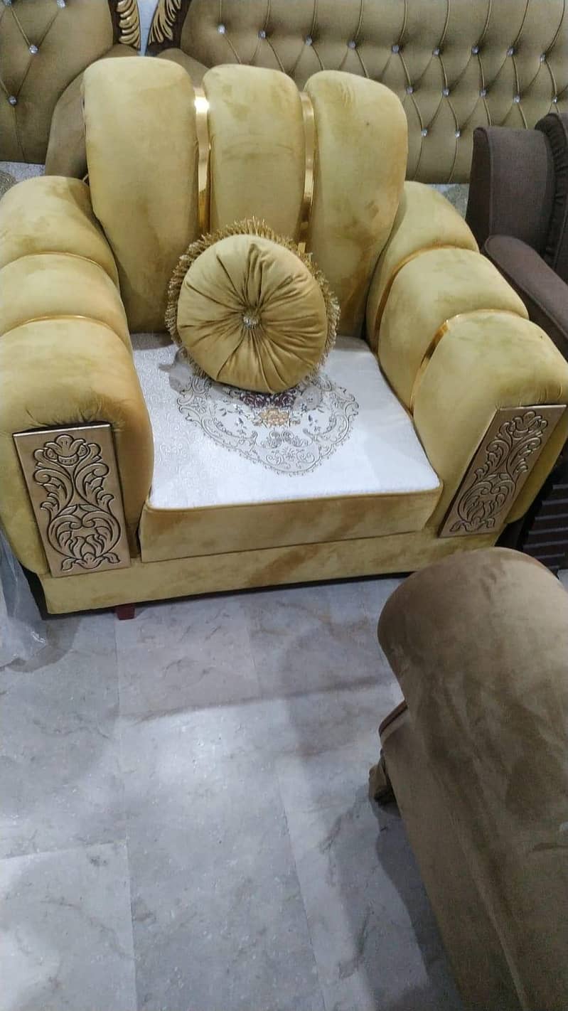 sofa sets available 2