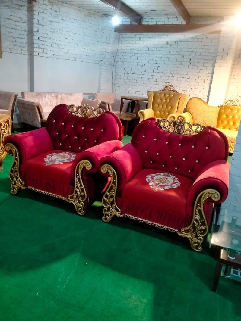 sofa sets available 8