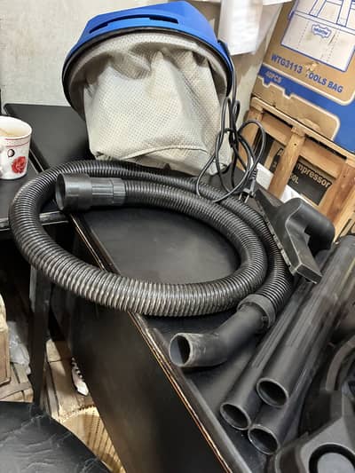 WADFOW Wet & Dry Vacuum Cleaner 1200W – Brand New (One Time Used)