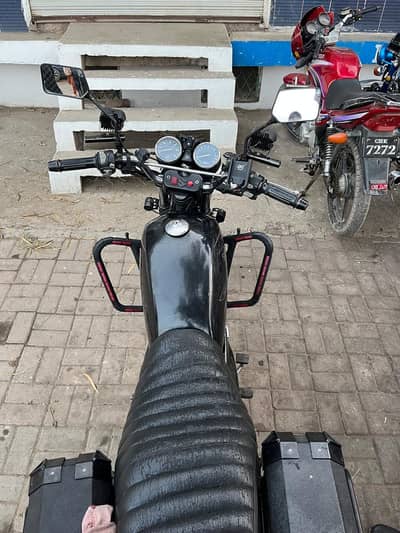 Suzuki GS 150 SE