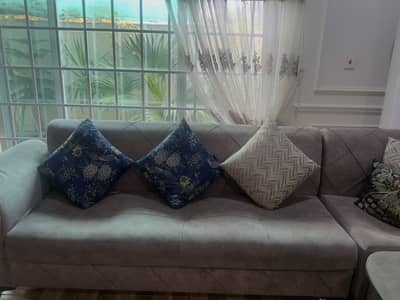 Modern,L Shaped Couch