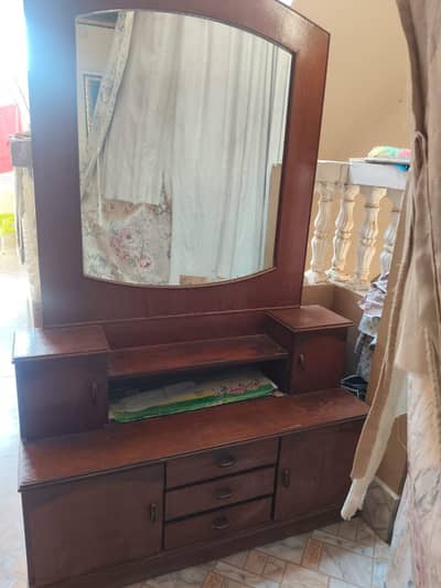 dressing table