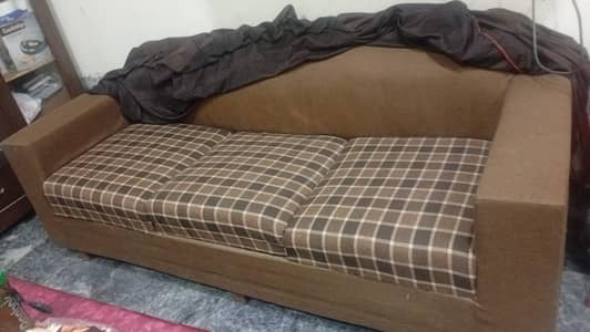 3 seater sofas in good condition