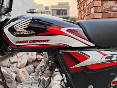 HONDA CD 70 ONLY 1300 KM USED