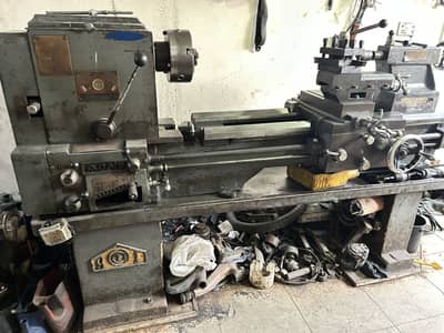 Lathe machine 5 feet