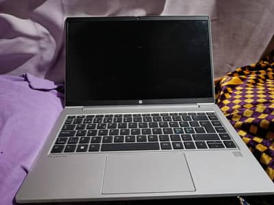 11 Generation core i3  Hp 440 G8