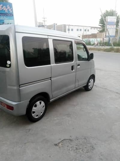 Dihatsu 4X4 2011/2016