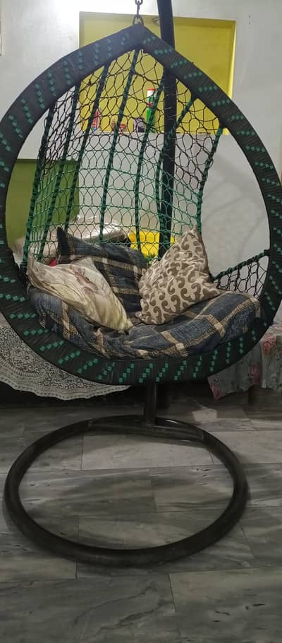 Jhoola/Swing in Good Condition