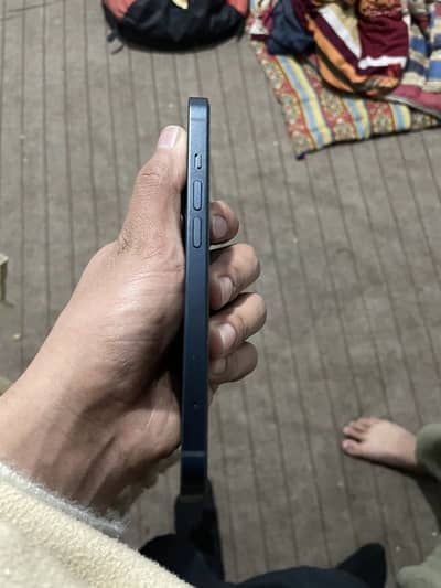 I phone 13 10/10 candition WhatsApp 03199452129